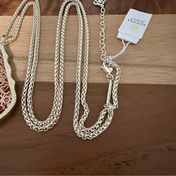 Kendra Scott Aiden Filigree Pendant Necklace Gold Chain & Rose Gold Tone - Picture 5 of 5